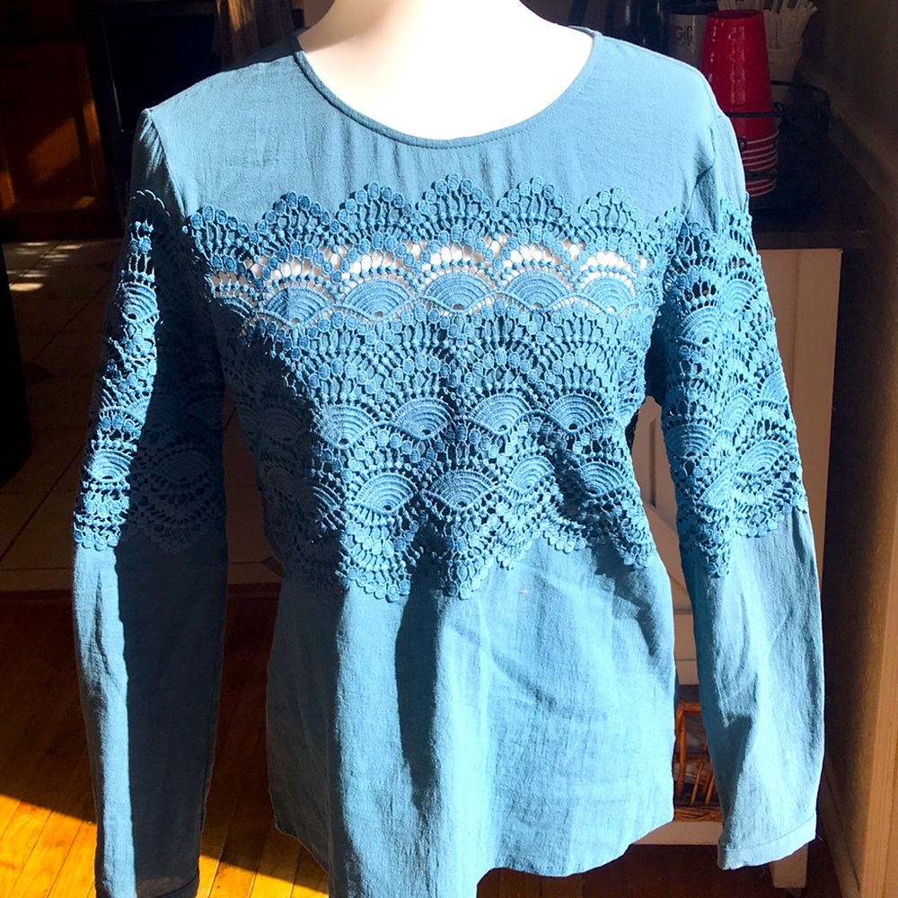 Teal lace and cotton blouse